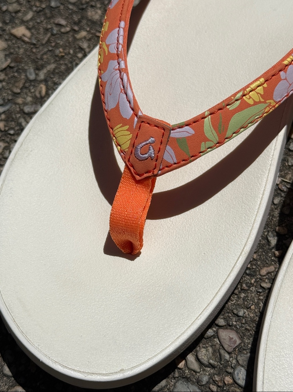 Women’s Puawe Lei Orange Floral Strap Flip Flops - Picture 2 of 9